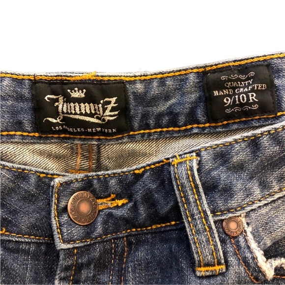 Juniors/WMS JimmyZ Denim Shorts Size 9/10R. - Picture 2 of 6